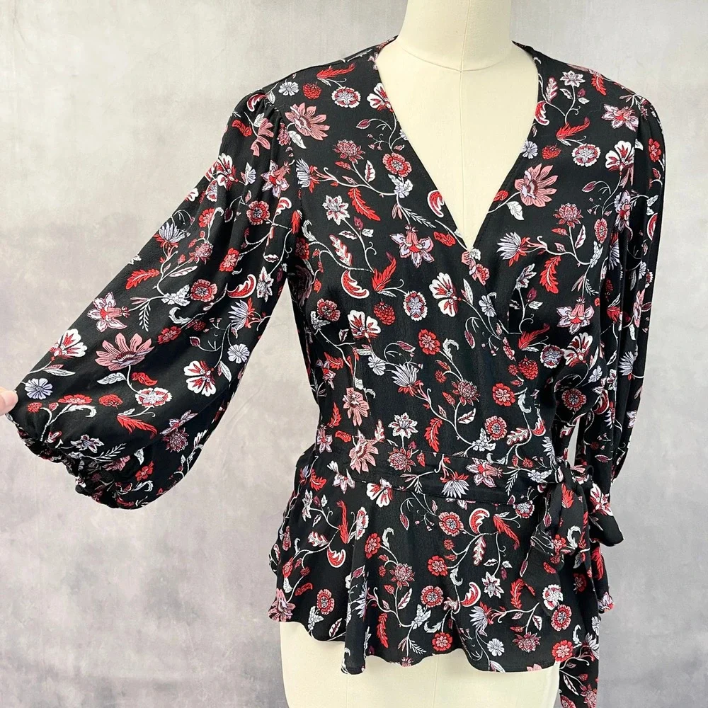 Banana Republic Womens Floral Wrap Top Size M Peplum Flowy Boho Romantic Cottage